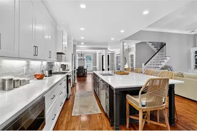 5045 Rockingham Drive, Roswell, GA 30075 - Photo 9