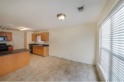 9886 Vista Circle, Union City, GA 30291 - Photo 7