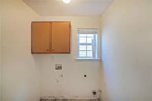 9886 Vista Cir, Union City, GA 30291 - Photo 17