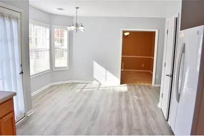 2015 Lisa Springs Drive SW, Snellville, GA 30078 - Photo 13
