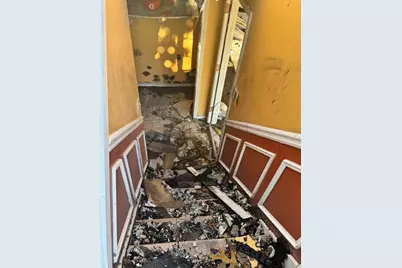 5384 Durham View Court NW, Lilburn, GA 30047 - Photo 3