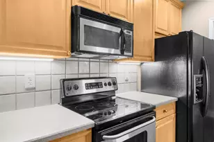 2103 Stratford Commons, Decatur, GA 30033 - Photo 5