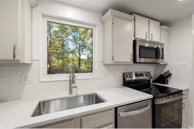 2839 Pine Meadow Drive, Marietta, GA 30066 - Photo 7