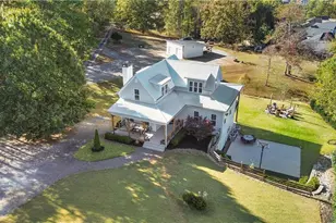 6435 Looper Lake Dr, Flowery Branch, GA 30542 - Photo 5