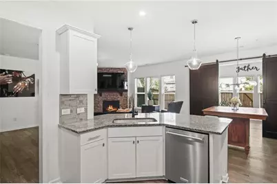 221 Ellis Lane, Woodstock, GA 30189 - Photo 9