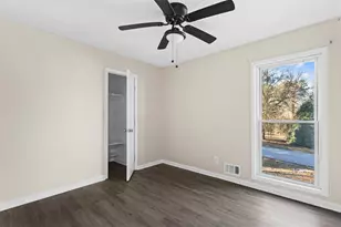 658 Hunt Station Dr, Lawrenceville, GA 30044 - Photo 19