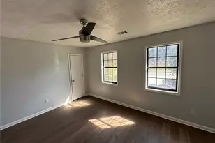 880 Five Forks Trickum Rd, Lawrenceville, GA 30046 - Photo 15