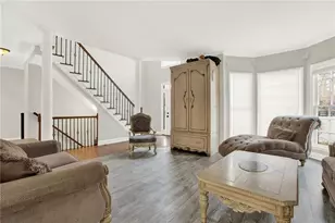 559 Fairway Dr, Woodstock, GA 30189 - Photo 3