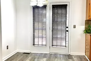 921 Appian Way, Lawrenceville, GA 30046 - Photo 17