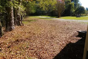 1101 Boswell Rd, Union Point, GA 30669 - Photo 21