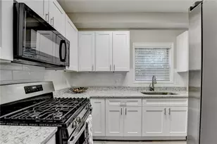 2377 Fawn Hollow Ct, Duluth, GA 30096 - Photo 11