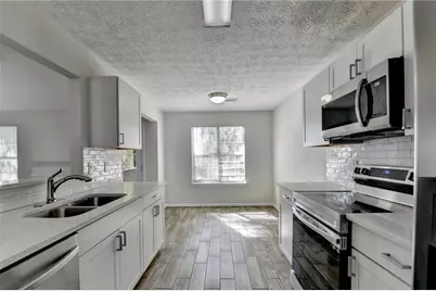 510 Saint James Court, Lawrenceville, GA 30044 - Photo 17