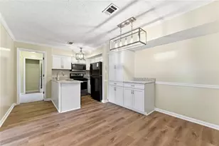 2043 Brian Way, Decatur, GA 30033 - Photo 7