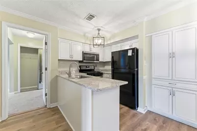 2043 Brian Way, Decatur, GA 30033 - Photo 9