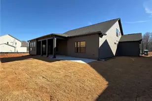 5516 Tullis Dr, Gainesville, GA 30507 - Photo 3