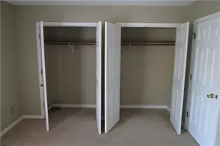 1090 Huntington Trce SE, Smyrna, GA 30082 - Photo 11