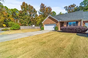 252 Blackwood Pl SE, Calhoun, GA 30701 - Photo 3