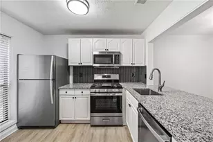 102 River Run Dr, Atlanta, GA 30350 - Photo 11