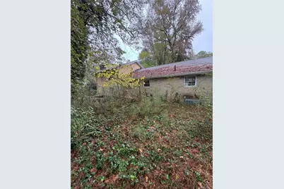 383 Ben Avenue SW, Lilburn, GA 30047 - Photo 5