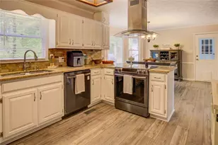 2615 Sandy Creek Cir, Loganville, GA 30052 - Photo 17