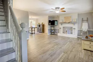 2615 Sandy Creek Cir, Loganville, GA 30052 - Photo 11