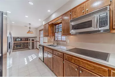 565 James Street SW, Lilburn, GA 30047 - Photo 25