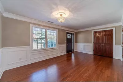 565 James Street SW, Lilburn, GA 30047 - Photo 11