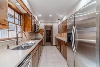 565 James Street SW, Lilburn, GA 30047 - Photo 23