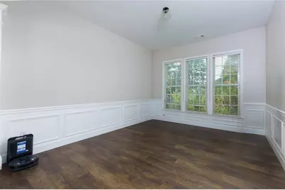 527 Keeneland Avenue, Woodstock, GA 30189 - Photo 7