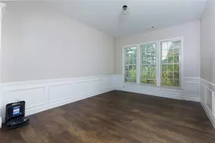 527 Keeneland Ave, Woodstock, GA 30189 - Photo 7