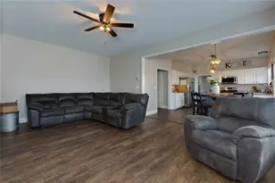 527 Keeneland Ave, Woodstock, GA 30189 - Photo 13