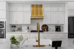 6645 Cadence Blvd, Atlanta, GA 30328 - Photo 13