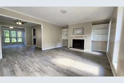 401 Park Ridge Circle, Marietta, GA 30068 - Photo 3