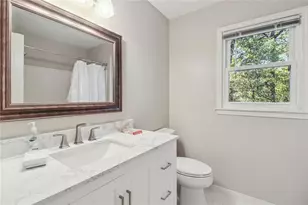 8800 Glen Ferry Dr, Johns Creek, GA 30022 - Photo 15