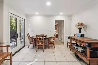 8800 Glen Ferry Drive, Johns Creek, GA 30022 - Photo 9