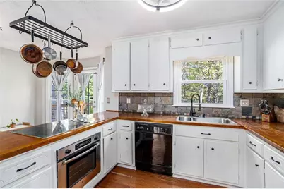 4818 NW Village Square NW, Acworth, GA 30102 - Photo 9