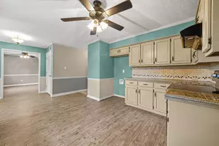 3685 Frankie Wade Ln, Loganville, GA 30052 - Photo 13