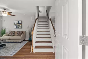 650 Chantress Ct, Alpharetta, GA 30004 - Photo 3