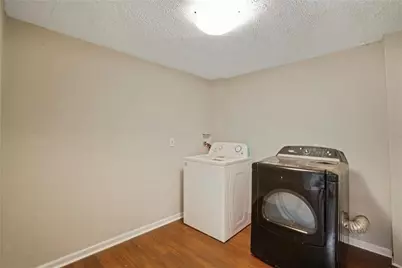 10520 Shallowford Road, Roswell, GA 30075 - Photo 33