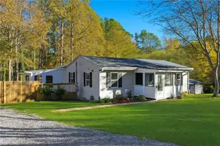 6219 Holly Ann Street SE, Acworth, GA 30102 - Photo 35