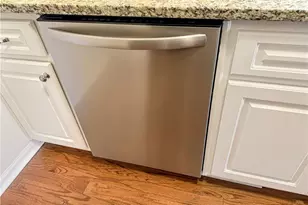 475 Mount Vernon Hwy NE, Atlanta, GA 30328 - Photo 7