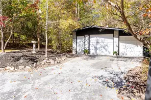 5925 Old Bill Cook Rd, Atlanta, GA 30349 - Photo 39