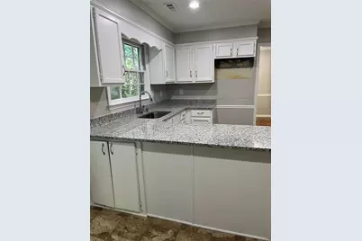 4500 Woodlawn Lake Drive, Marietta, GA 30068 - Photo 7