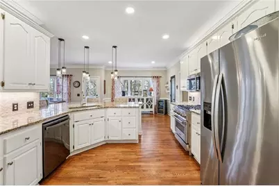 1013 Hickory Woods Way, Canton, GA 30115 - Photo 7