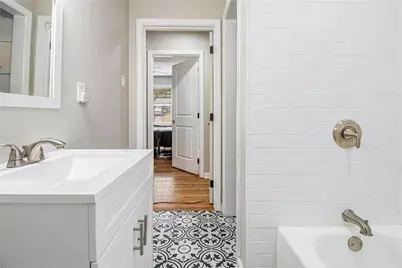 5380 Saint Lo Lane, Atlanta, GA 30349 - Photo 7