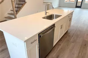 633 Silva St, Cumming, GA 30040 - Photo 13