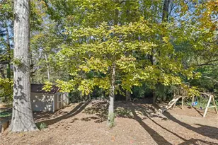 1740 Latour Dr NE, Marietta, GA 30066 - Photo 27