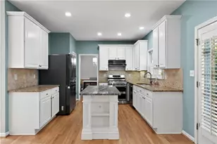 10950 Regal Forest Dr, Suwanee, GA 30024 - Photo 11