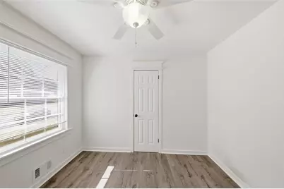 2051 Dundee Drive, Smyrna, GA 30080 - Photo 17