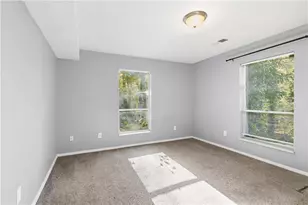 253 Lamplighter Ln SE, Marietta, GA 30067 - Photo 17